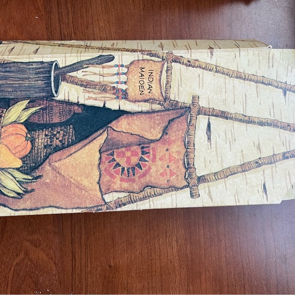 3 Hallmark famous Americans dolls Indian maiden Chief Joseph Amelia Earhart box - Picture 6 of 8